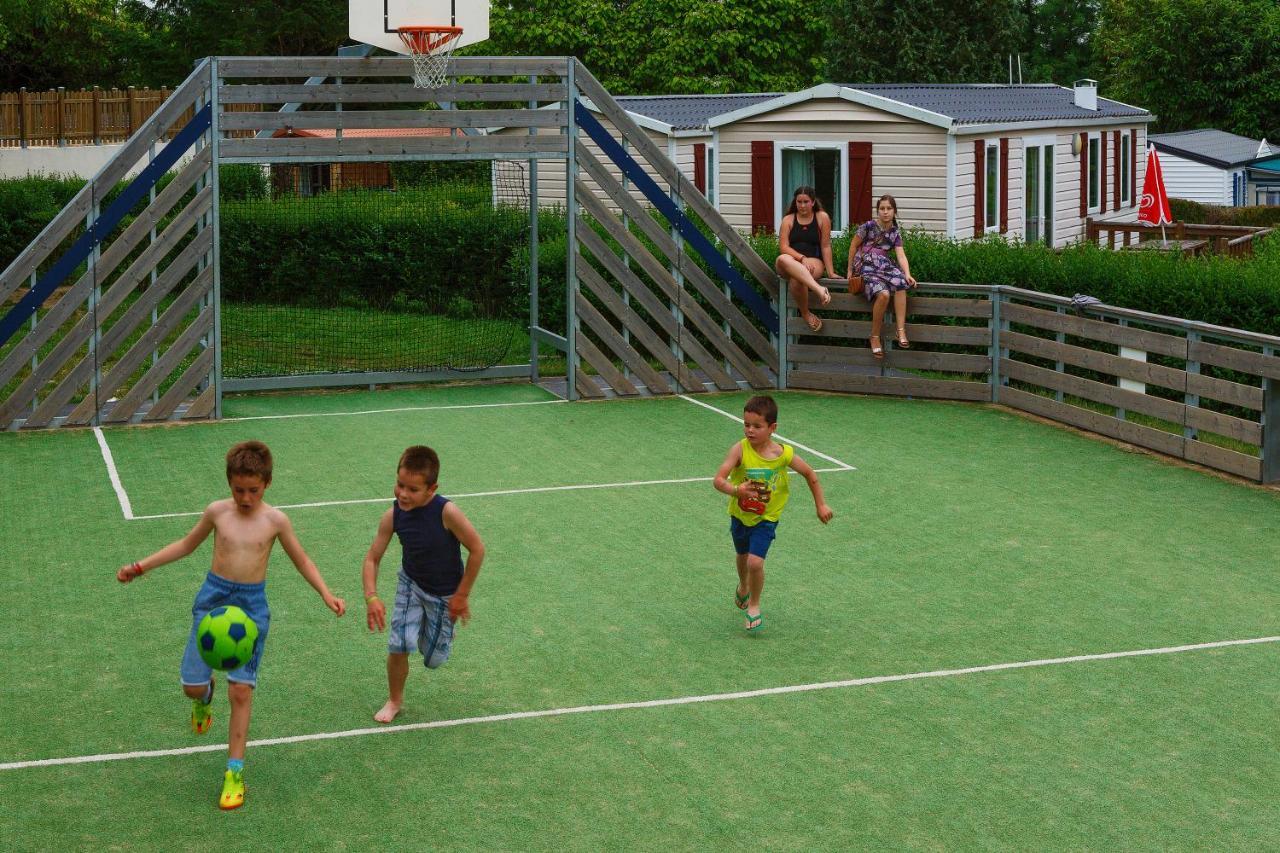 Camping Village Parisien Varreddes Exterior photo